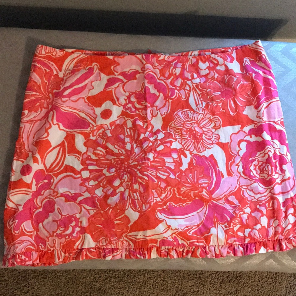 Lilly Pulitzer mini skirt with ruffle detail